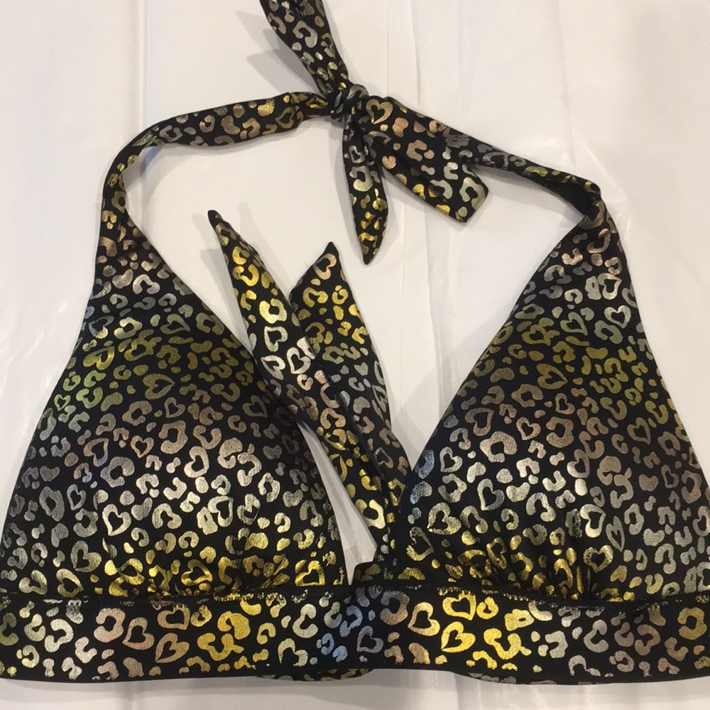 Victoria’s Secret bikini top